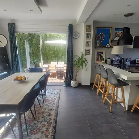 빌라 Bienvenue Chez Po Et Marie *